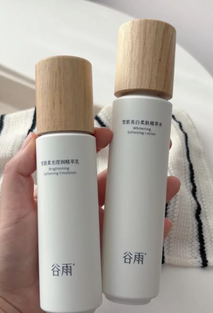 么牌子？2025公认效果显著的十大化妆品AG真人平台app化妆品的十大名牌是什(图2)